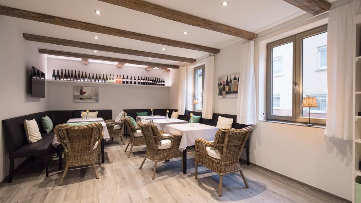 Exnicrum Wein . Genuss . Hotel Hessigheim Екстер'єр фото